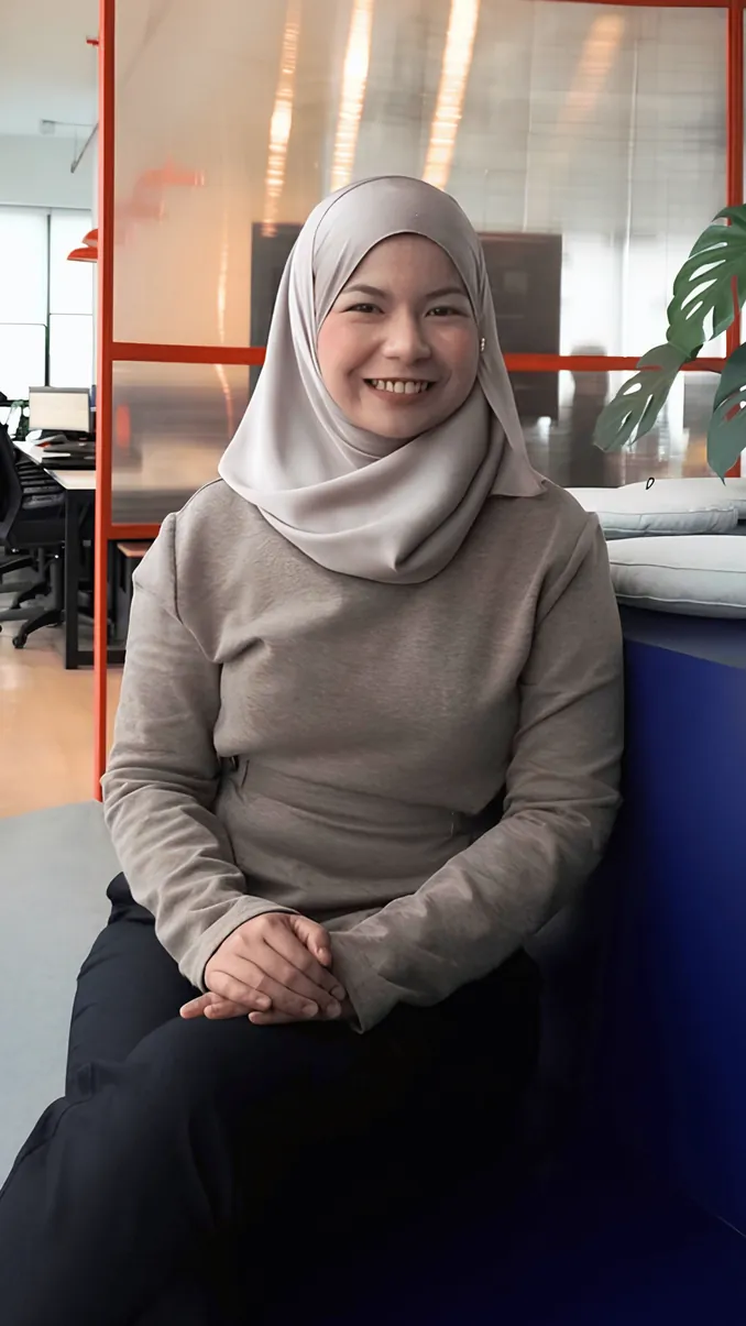 Telcowin team member in the office